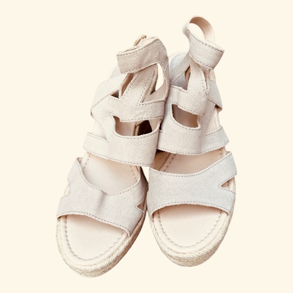 Söfft Women’s 11M Tan Sparkly Leather Platform Espadrille Wedge Sandals NWOB